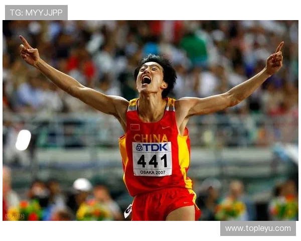 刘翔当年退赛那会儿，谁还记得他脚上缠的绷带比红毯还显眼？