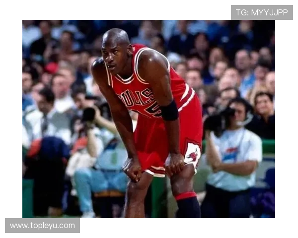 乔丹凭借中距离跳投主导进攻并显著提升关键时刻的得分效率