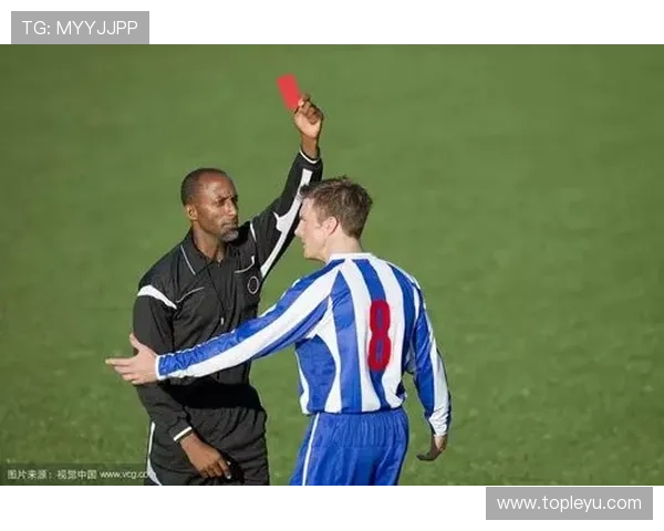 拖延时间的判罚标准：裁判如何界定合理控球与故意延误比赛