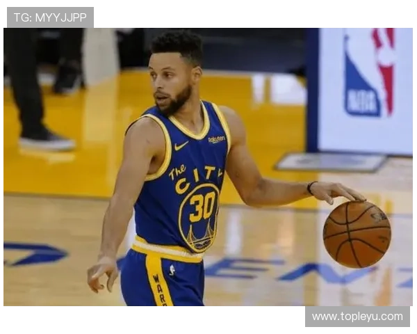 库里三分命中率提升显著 担纲勇士关键挡拆核心