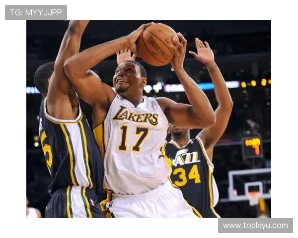 NBA篮球起跳接触判罚详解，5种常见的空中对抗规则解析